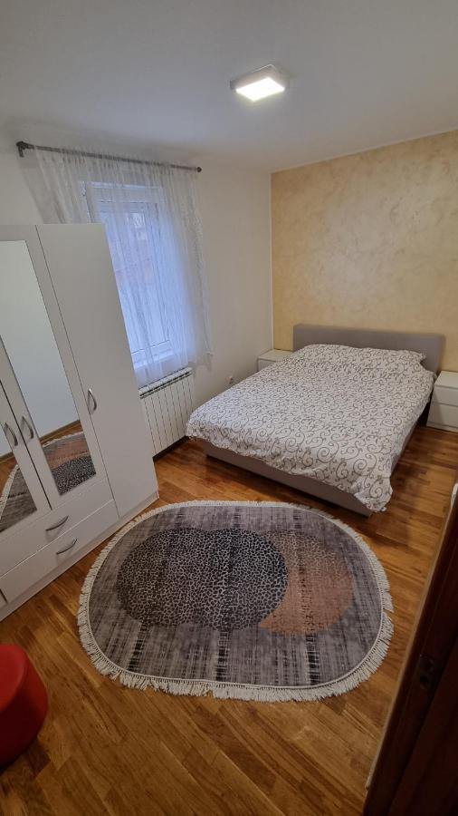 Raven2 Appartement Železnik Buitenkant foto